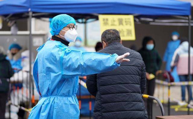超大城市防疫减码会付出代价吗？/超大城市防疫减码会付出代价吗