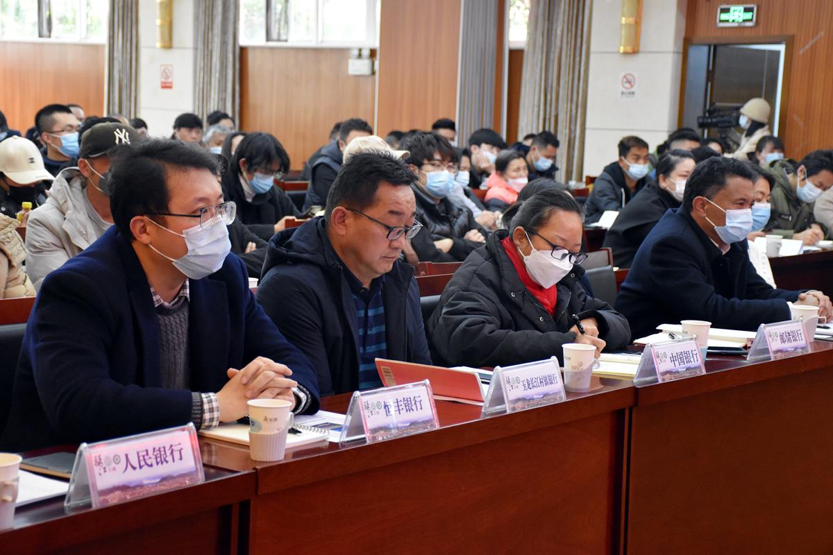 【杭州要求暂停跨省游非必要不出市，杭州不建议出省】