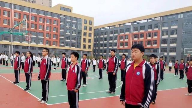辽宁一学校7天新增298例感染者(辽宁新增学生)
